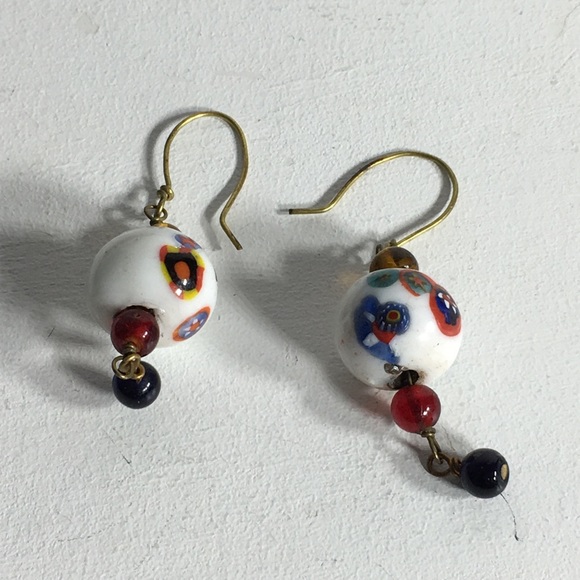 💓 Vintage Glass Murano Mosaic Milk Glass Earrings - Picture 2 of 8